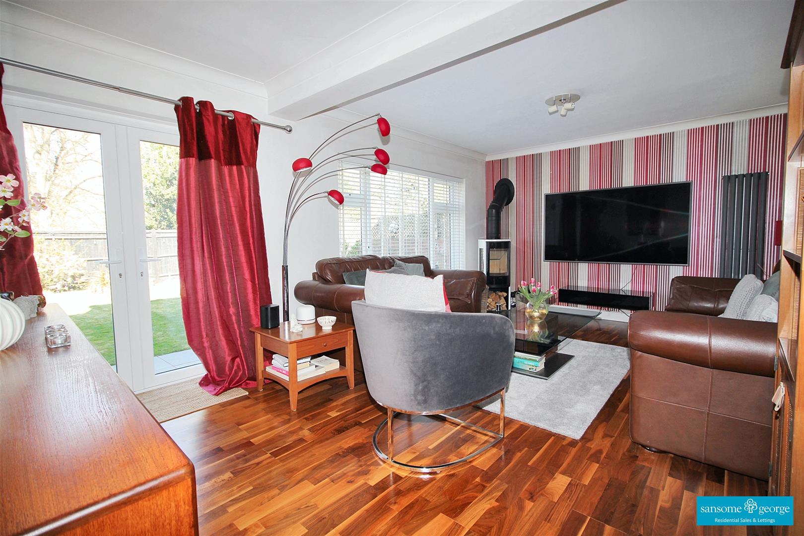 4 bed property in Larissa Close, Reading